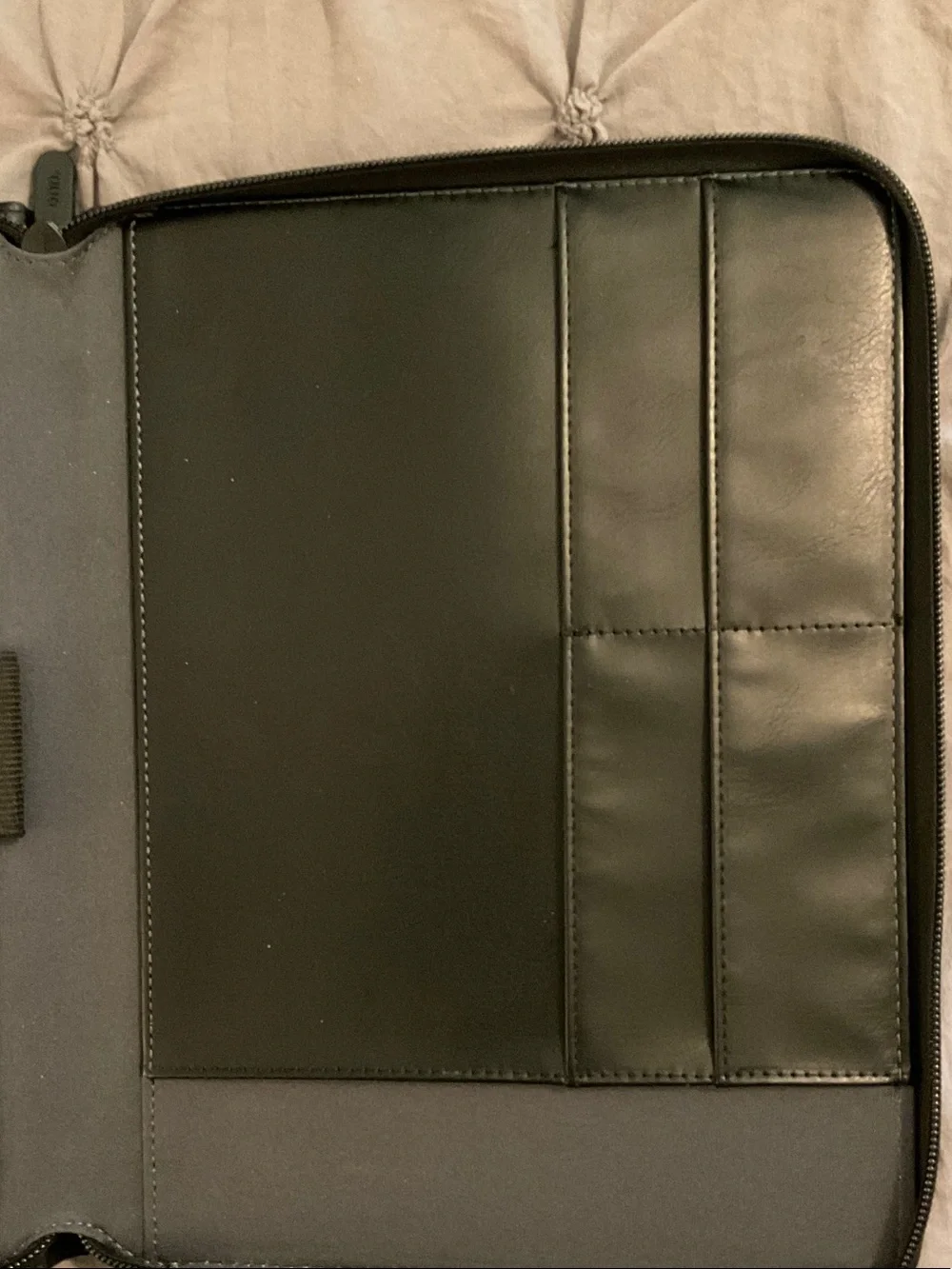 Black Zippered Leather Portfolio Used w/Ipad 10.5 length, width 8